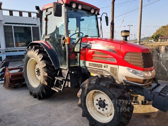 얀마 트랙터 EG782 (82마력) 앞좌측면