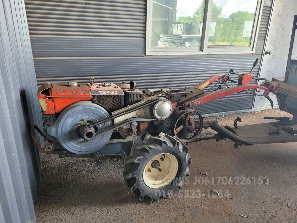 Daedong Power Tiller ND130 (10hp) 뒤우측면