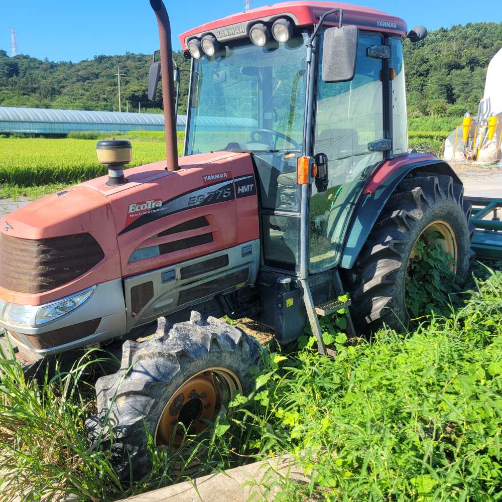 얀마 트랙터 EG775 (75마력) 측면