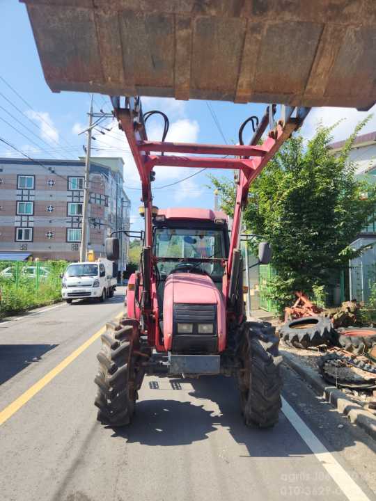 TYM 트랙터 T720 (72마력)