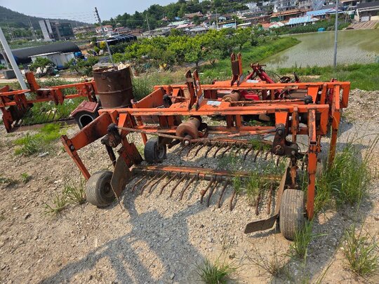  마늘 양파 수확기 마늘 양파 수확기 