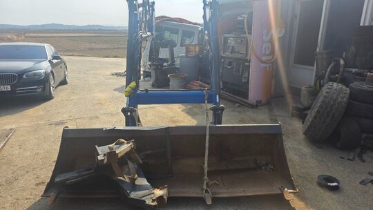 뉴홀랜드 트랙터 T6050 (125마력)