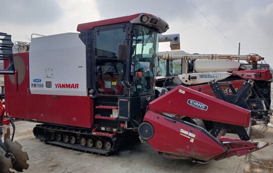 Yanmar Combine Harvester YH1150 (보통형) 앞좌측면