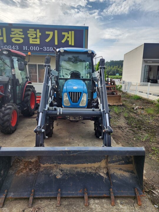 LS 트랙터 U6162 (62마력)