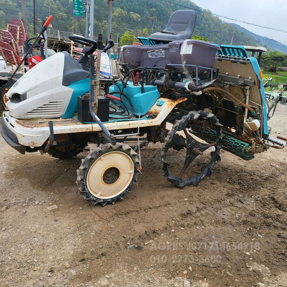 Kubota Rice transplanter KEP67 (6Rows) 뒤우측면