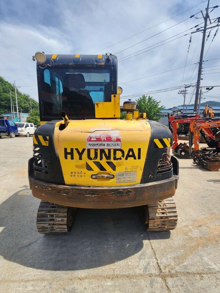 Hyundai Excavator R555-7K  뒤우측면