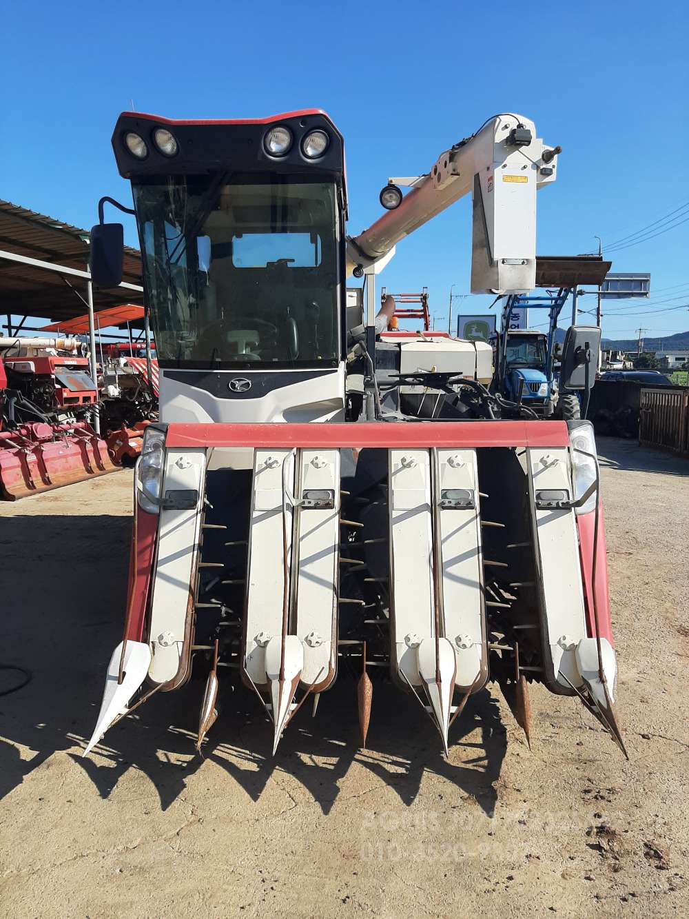 Yanmar Combine Harvester AW6114 (6Rows) 엔진내부