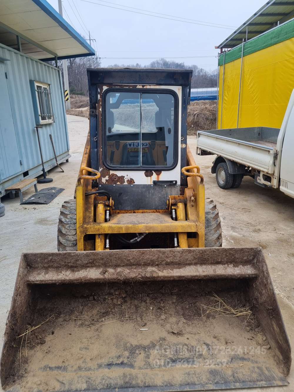  Skid steer loader 스키드로더현대 HL 600S  뒤우측면