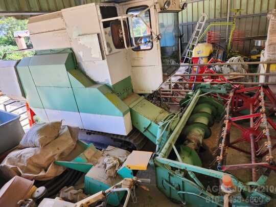 Shibaura Combine Harvester 콤바인 ()