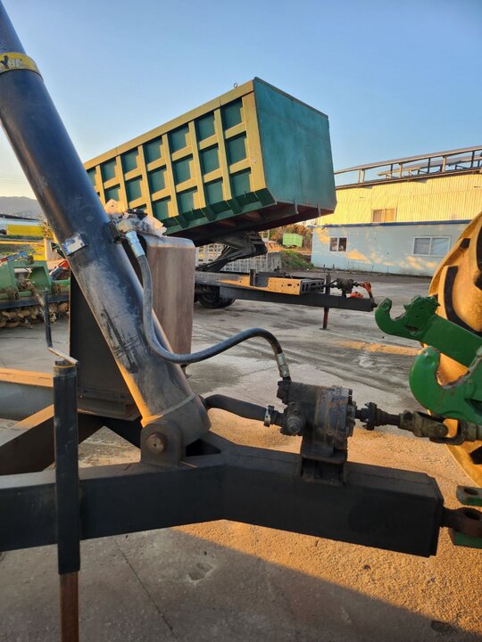 공업사 트레일러 곡물 앞좌측면