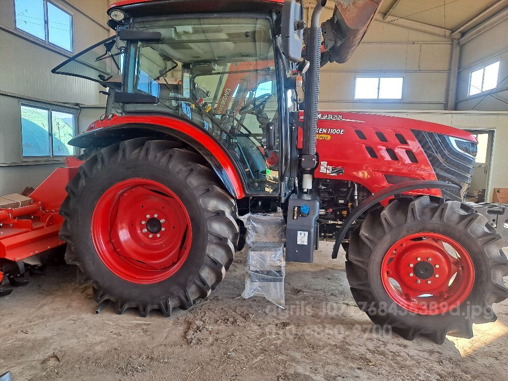 TYM 트랙터 K110E (111마력) 뒤우측면