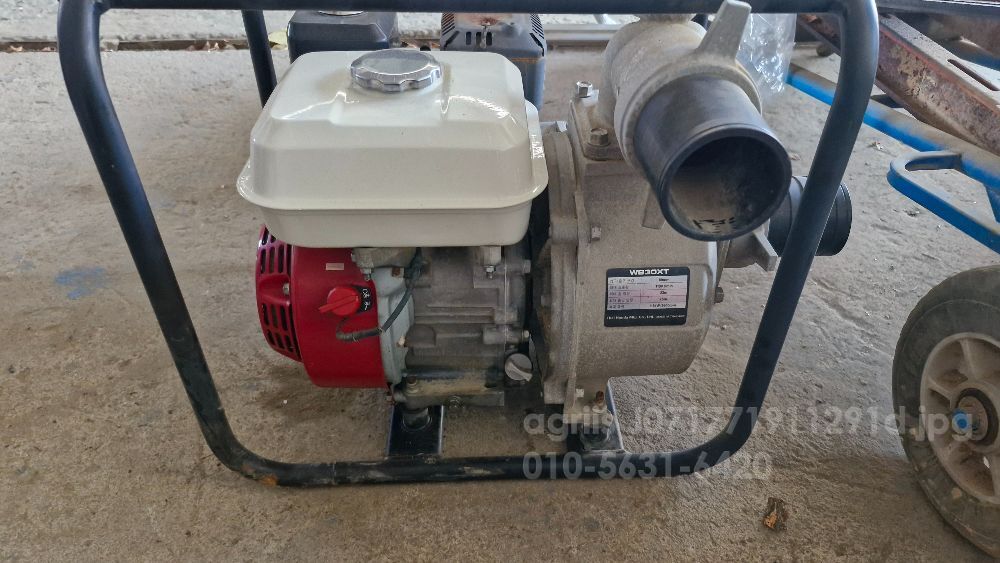 혼다80mm엔진앙수기 엔진양수기 Wb30xt 뒤우측면