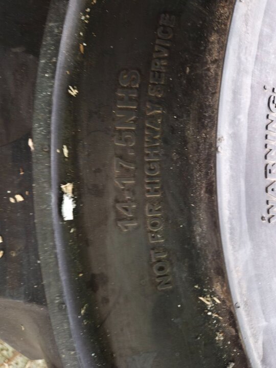  타이어  타이어  