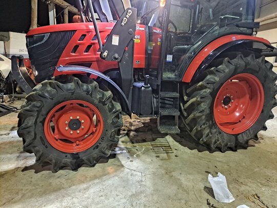 Kukje Tractor LUXEN1100E (111hp)