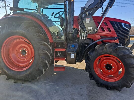 TYM Tractor K110E (111hp)