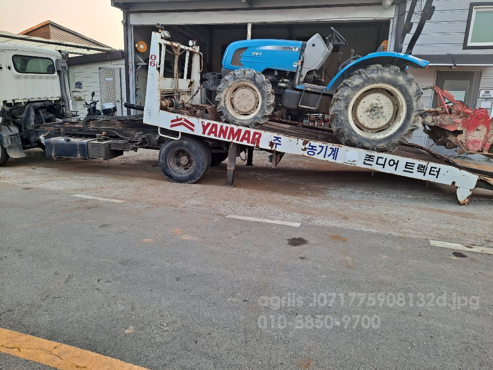  유압휜치.설프로다 현대3.5 사다리 트럭.윈치  뒤우측면