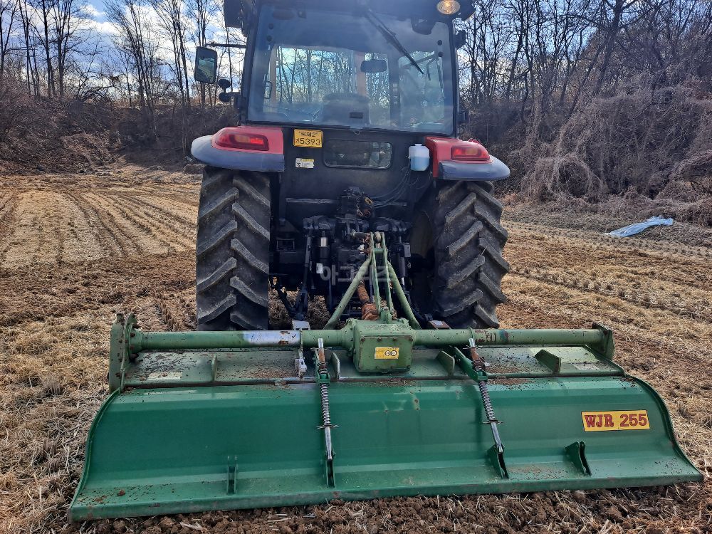 Kukje Tractor LUXEN1100 (117hp) 뒤우측면