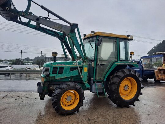 Daedong Tractor D56 (56hp) 앞좌측면