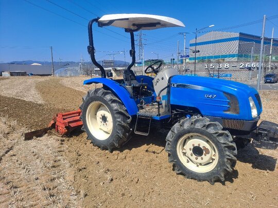 LS Tractor U47 (47hp)