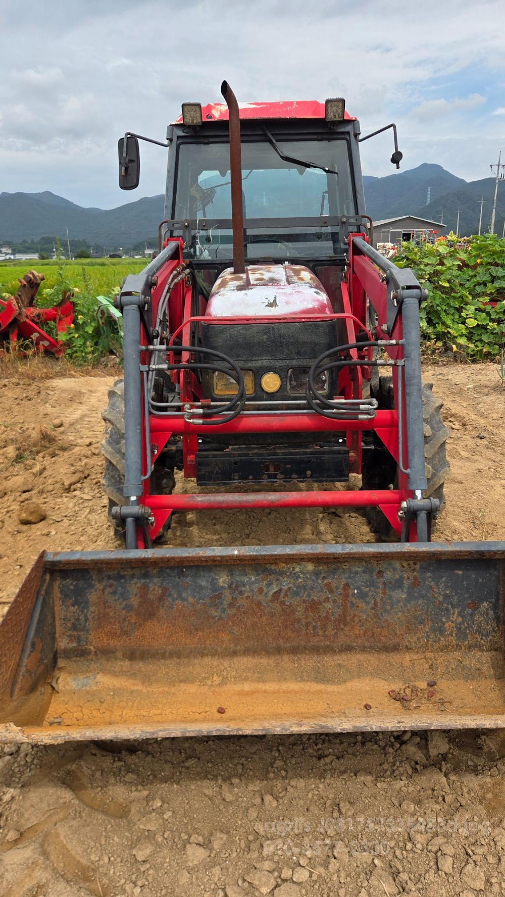 LS Tractor LT470D (47hp) 뒤우측면