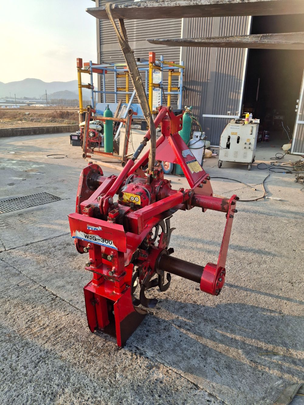 웅진, 웅진기계 보리배토기, 휴립복토기 WJG300