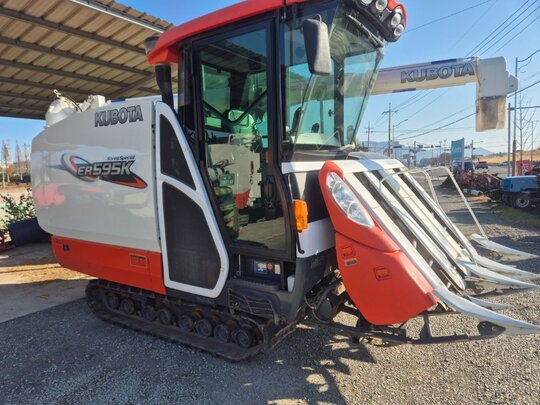 구보다 콤바인 ER595KQ (5조식) 앞좌측면