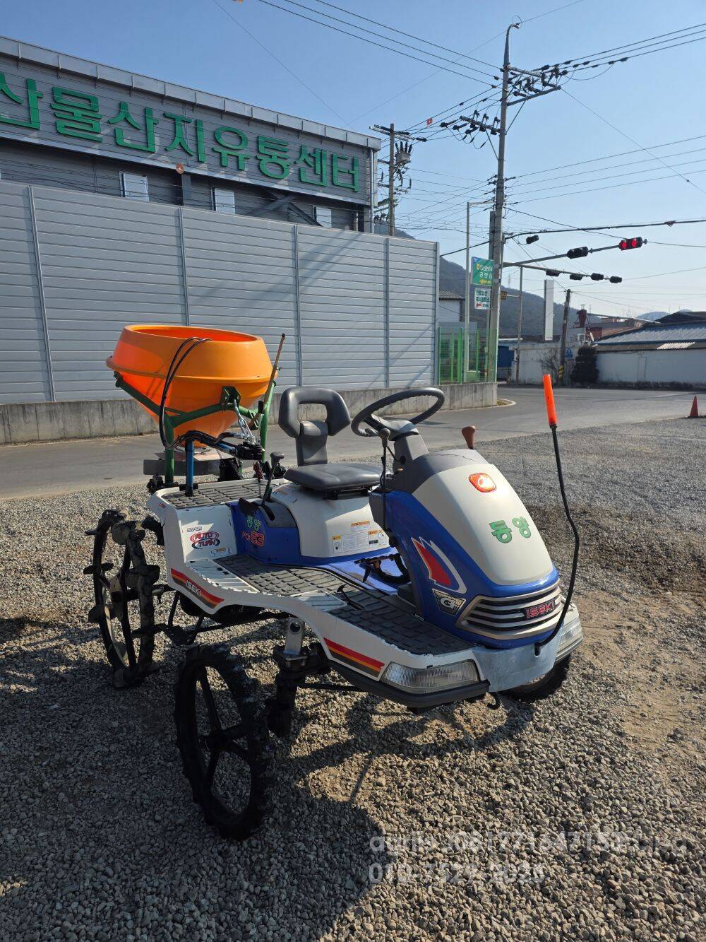 TYM 이앙기 PG63HG (6조식) 뒤우측면