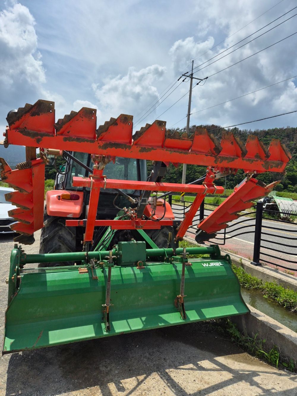 Kubota Tractor MR707 (73hp) 뒤우측면